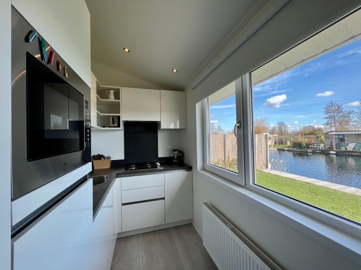New - The Surf Shack - On A Lake Near Amsterdam! Vinkeveen Exterior foto
