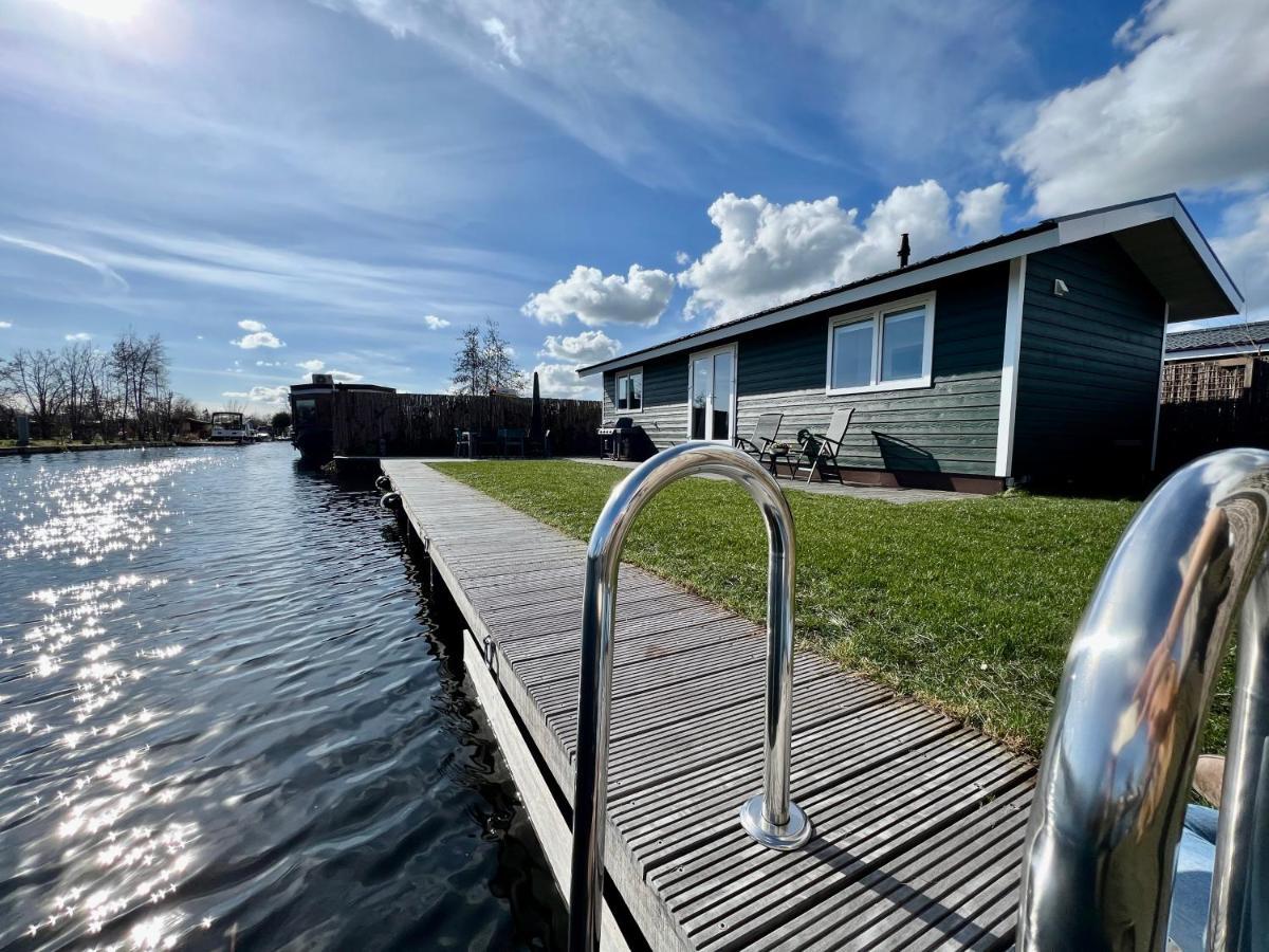 New - The Surf Shack - On A Lake Near Amsterdam! Vinkeveen Exterior foto