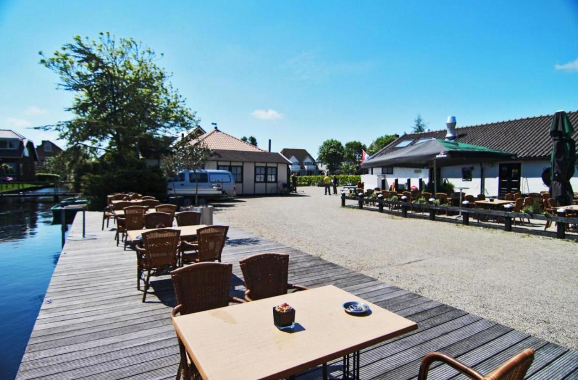 New - The Surf Shack - On A Lake Near Amsterdam! Vinkeveen Exterior foto